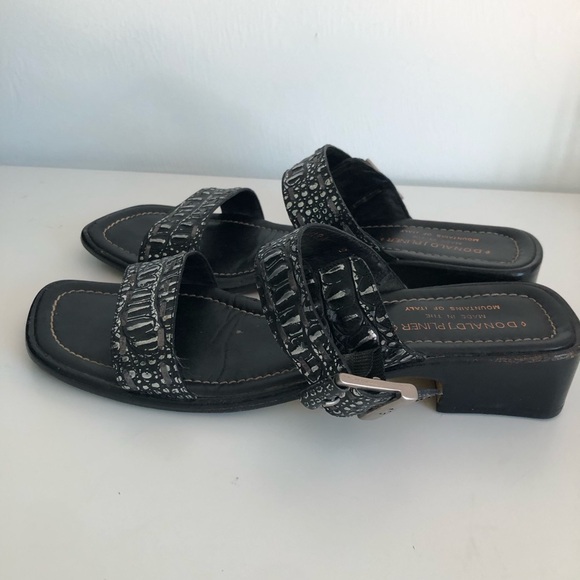 Donald J Pliner Ankara Croc Print Sandals - Picture 3 of 10